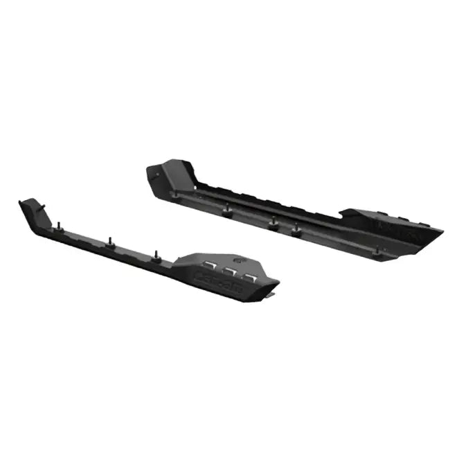 Svart metall rock sliders med teksturert overflate og integrerte festepunkter for traxter g2 max utv-er og atv-er