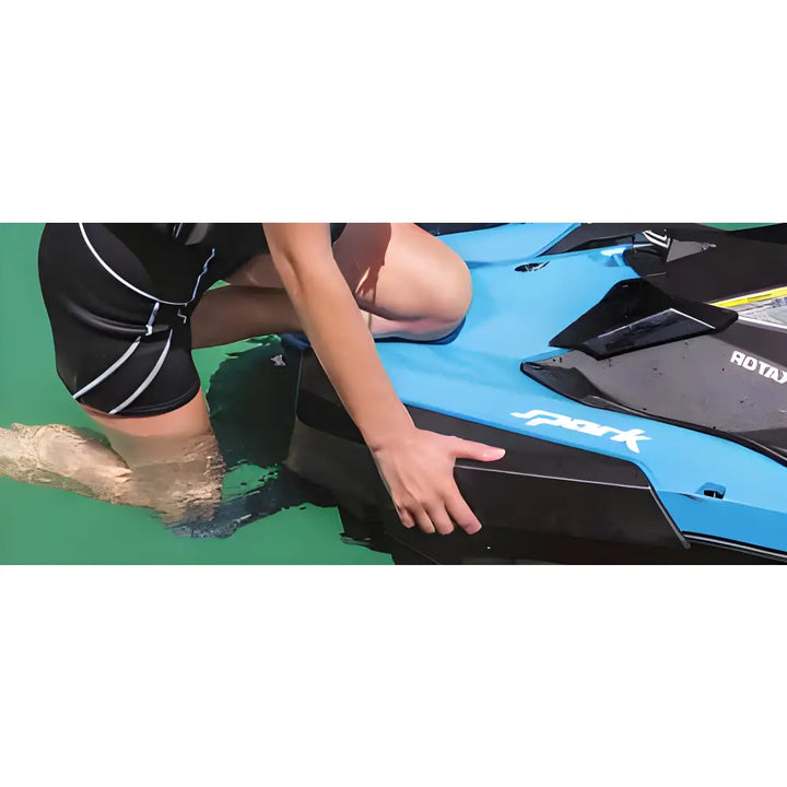 Sea-Doo Spark badestige – 295100642 - Leks Motor as