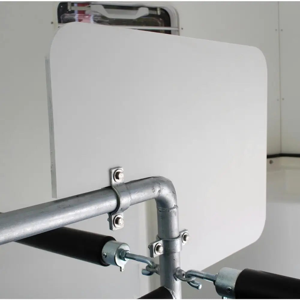 White rectangular gaupen hingstskille panel mounted on metal pipe frame suitable for leks motor oslo use