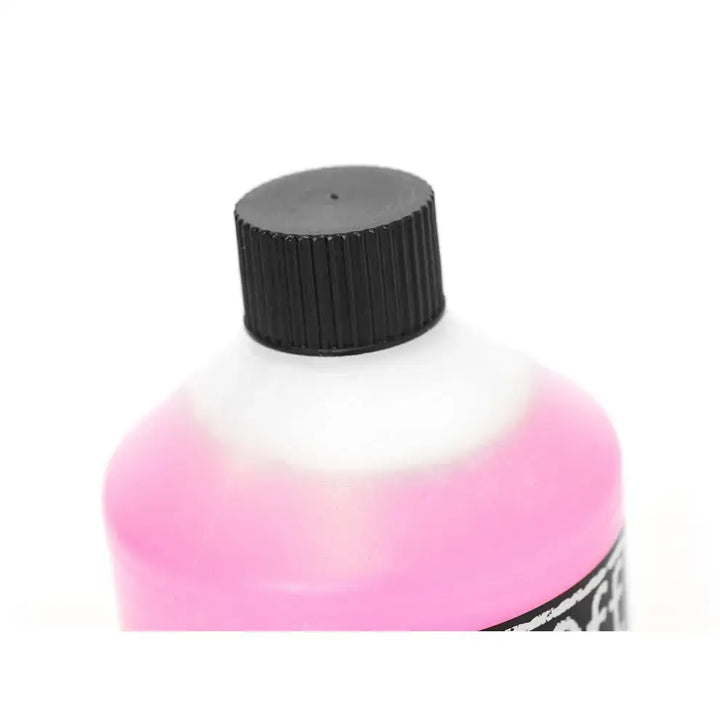 Muc-Off Snow Foam for Skånsom og Effektiv Bilvask - Leks Motor as