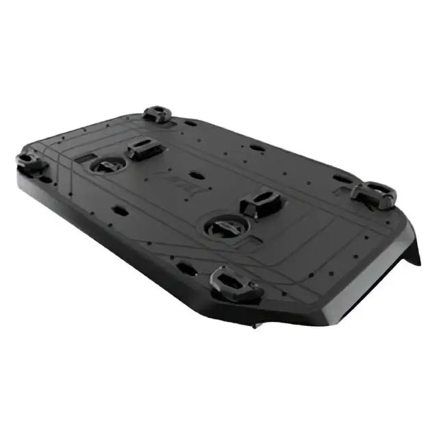 Black plast understellbeskyttelse med formede feste punkter og forsterkede kanter til sea-doo LinQ flerlaststativ for atv-er og utv-er