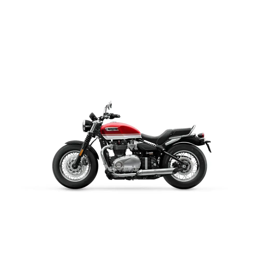 Rød og sølv triumph bonneville speedmaster 2026 motorsykkel med krom detaljer og klassisk design