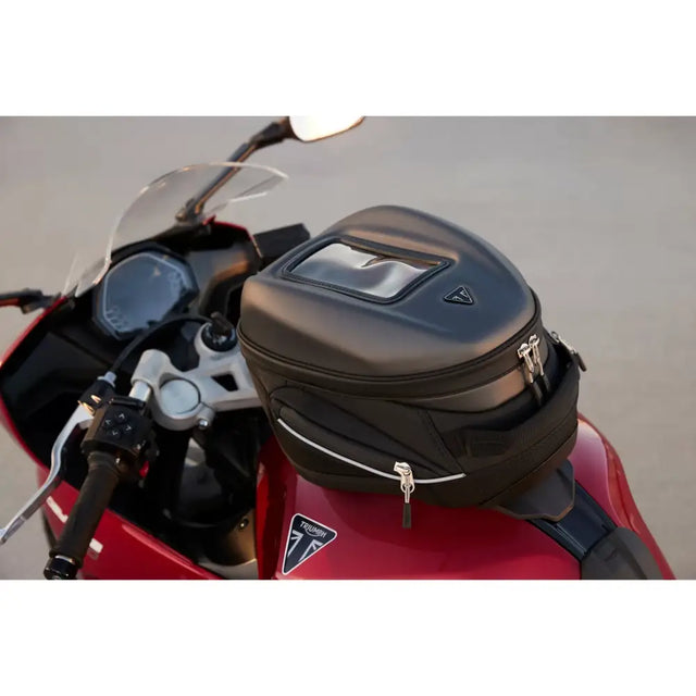 Sort triumph quick release tank bag 10l med gjennomsiktig vindu og sølvglidelåser til daytona 660 og atv-er
