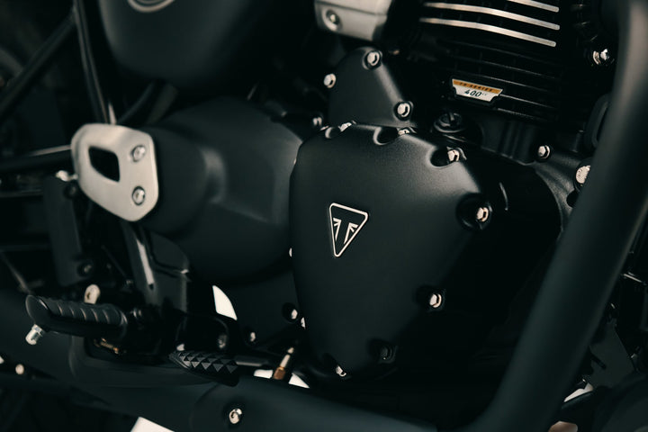 T40 Black 2027 Detail Close Up Engine