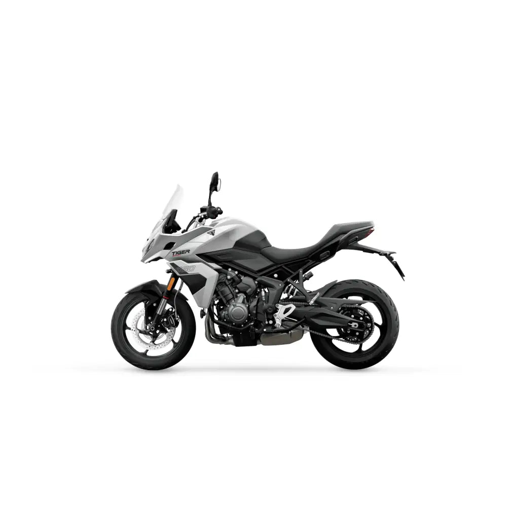 Silver og svart triumph tiger sport 660 2026 med støpte felger og triumph shift assist funksjon