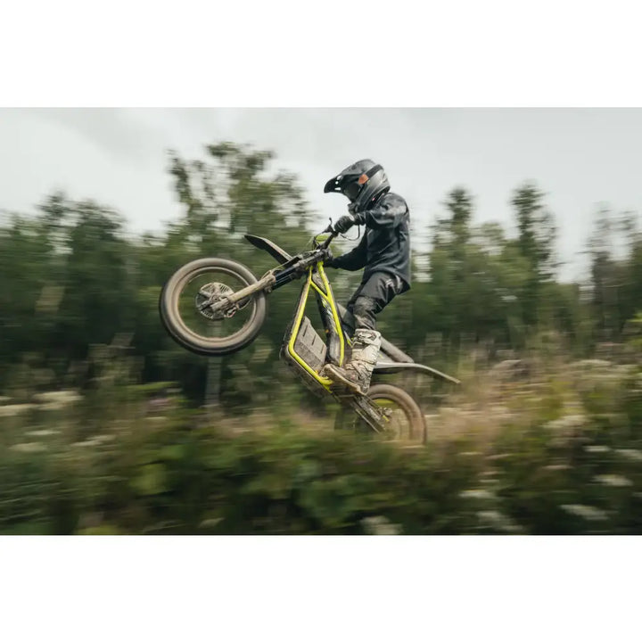 Triumph TXP-20 - Leks Motor as