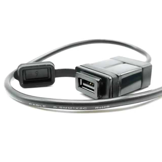 Black usb cable with rectangular connector and protective cap for original triumph usb-lader tiger sport 660 motorsykkelens originale